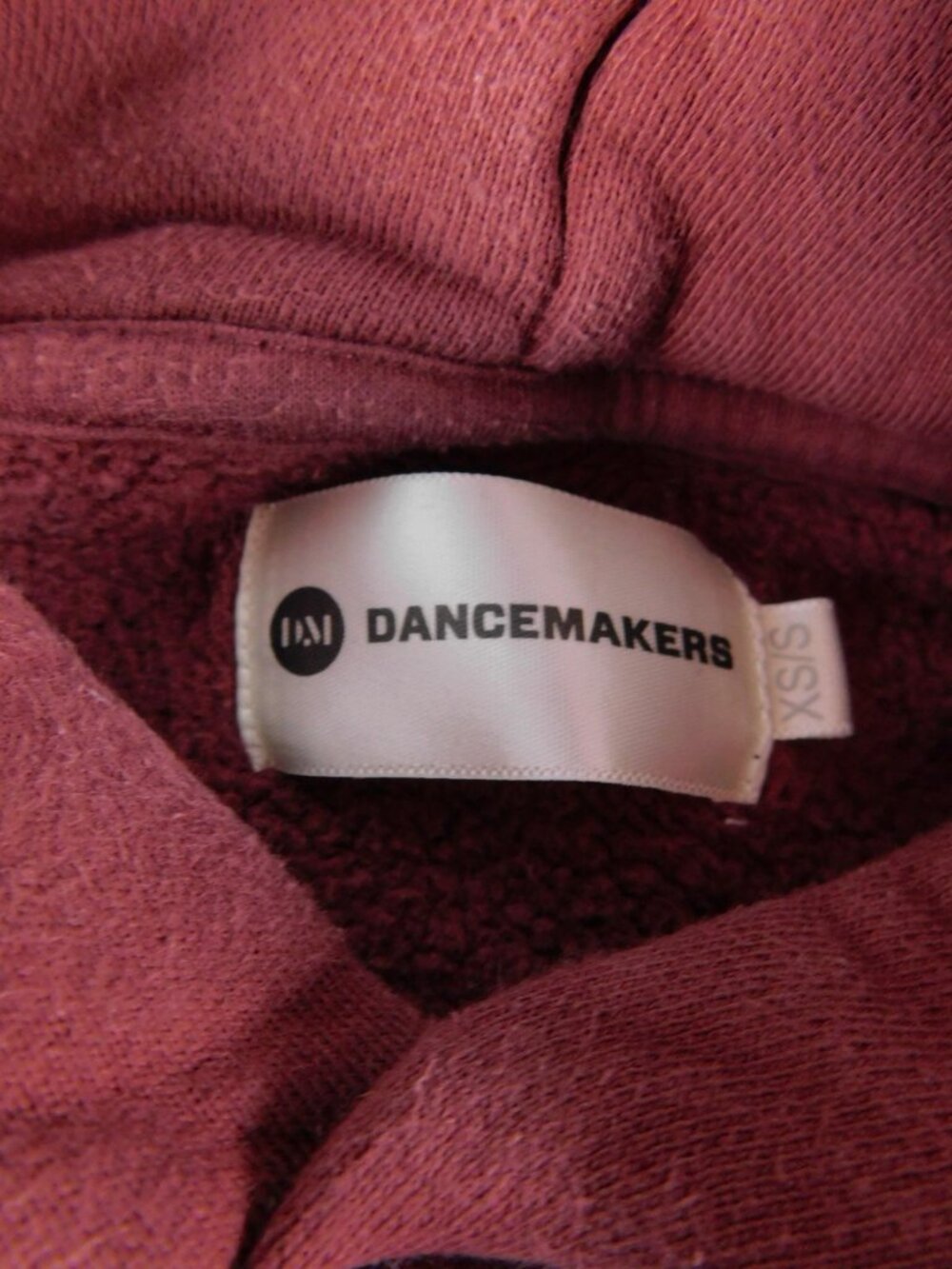 Dancemakers Hoodie Mens XL Red Kick Off Your Shoes Graphic Fleece Pullover - Picture 6 of 8